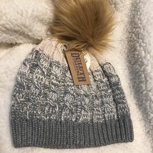 Cute winter hat! NWT